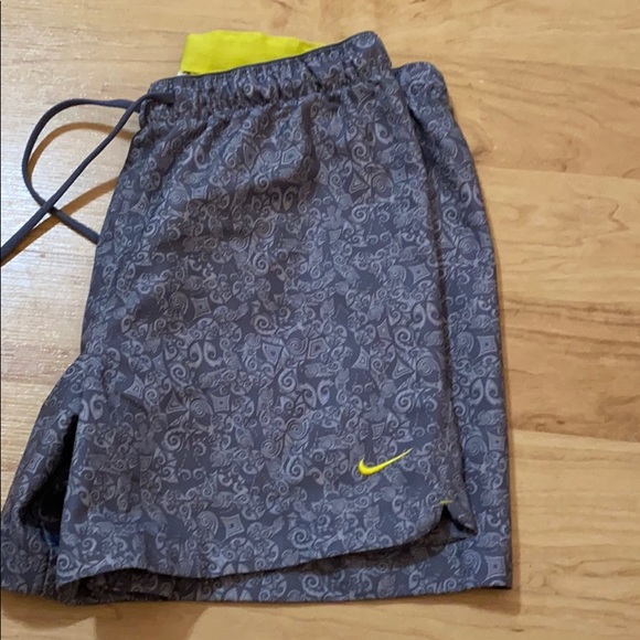 Nike Pants - Women’s Nike Gray Drawstring Shorts Size M